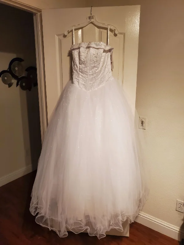 Flash Deals David's Bridal
