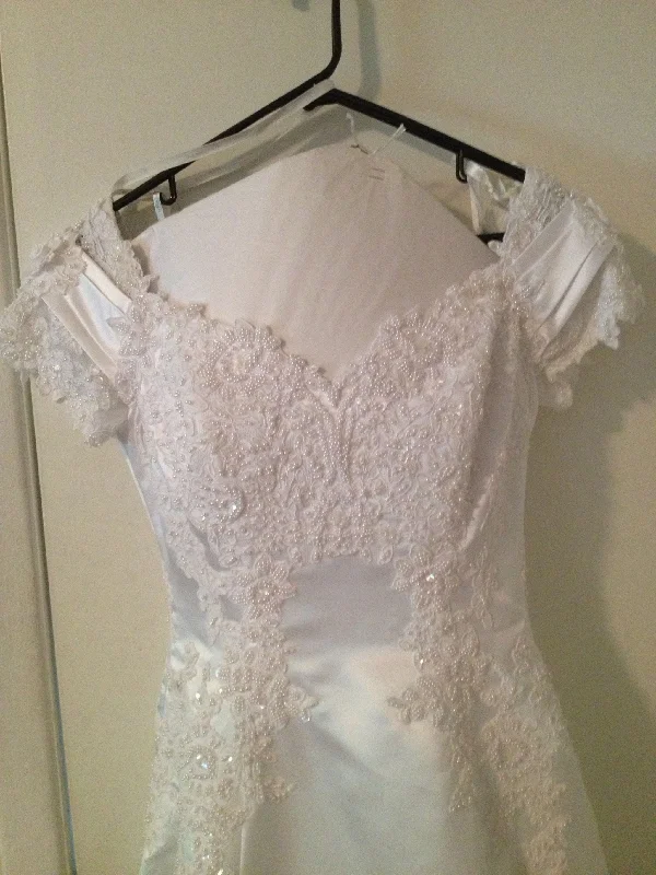 Extra Savings Other Michaelangelo Wedding Dress