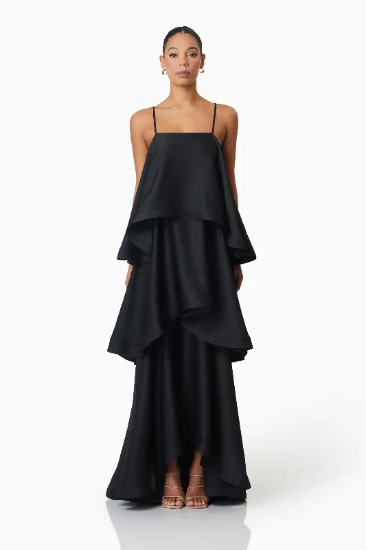Super Bargain Tilly Tiered Maxi Dress in Black