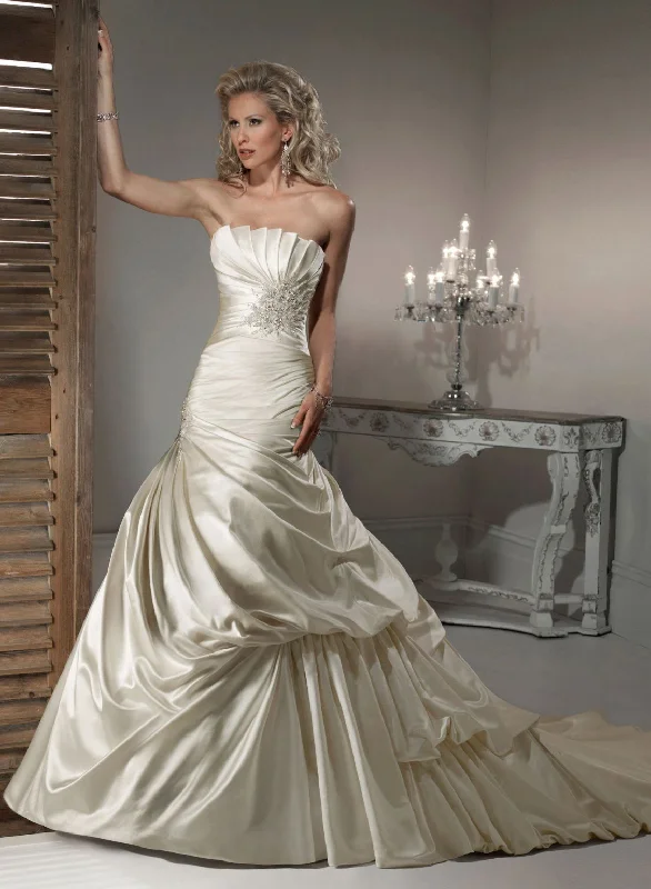 Special Price Maggie Sottero Pasadena (never worn)