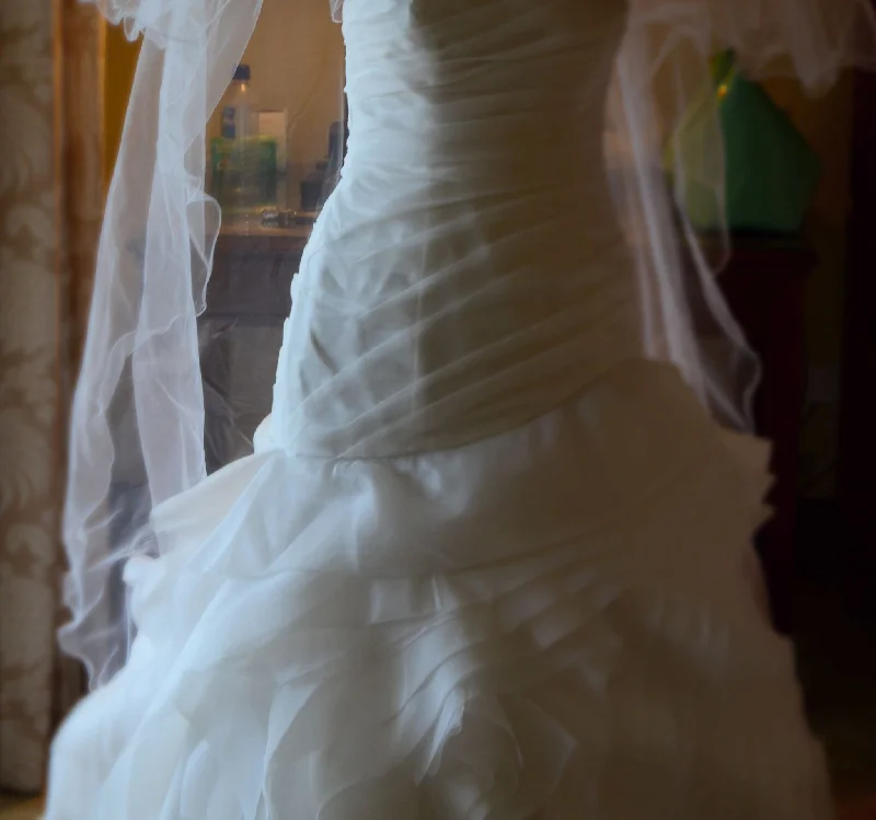 Deep Discounts Vera Wang White by Vera Wang