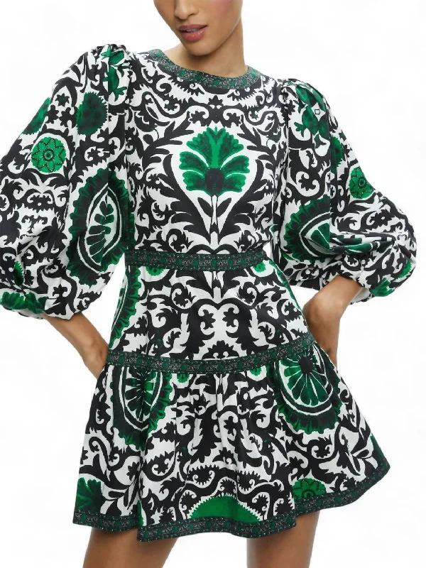 Crazy Deals Shayla Tiered Dress In Monarch Light Emerald