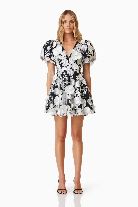 Daily Deals Selene Floral Mini Dress In Black