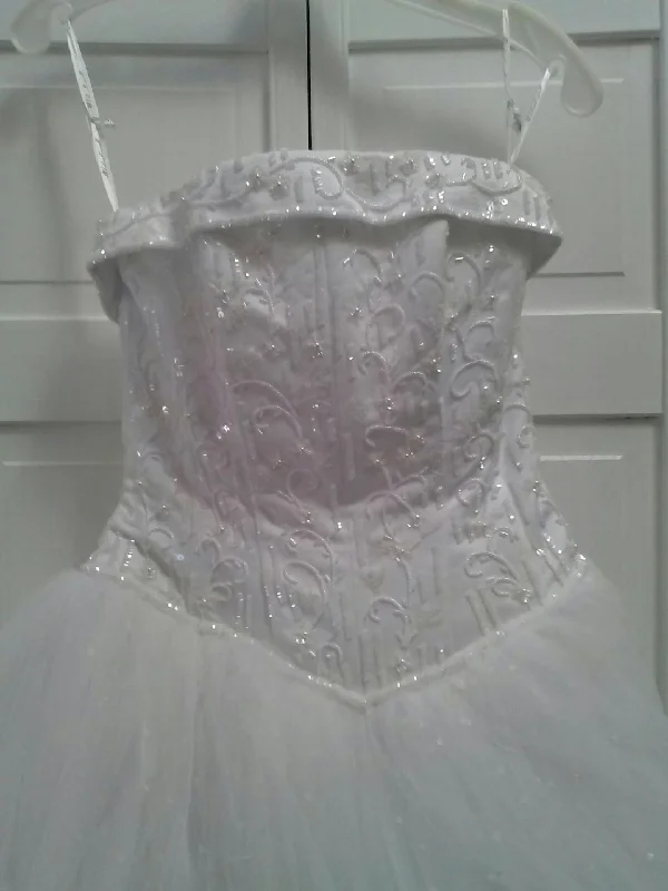 New Arrival David's Bridal Strapless Tulle Ball Gown with Beaded Satin Bodice