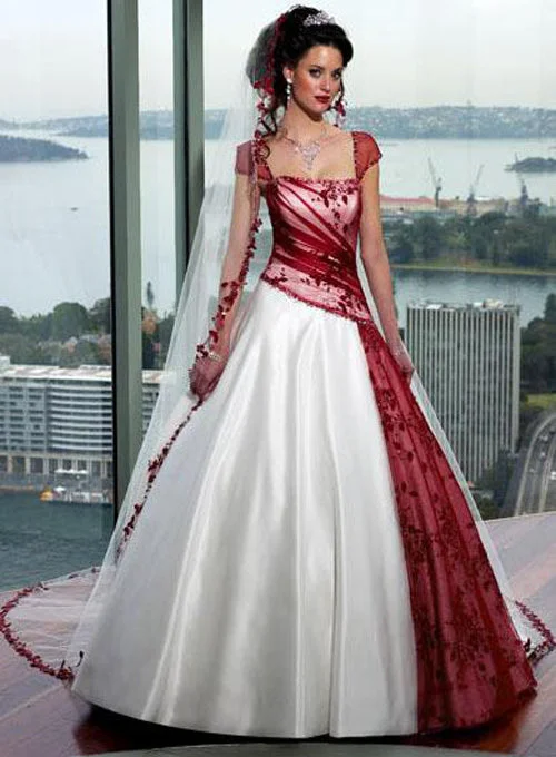 Exclusive Deal Other Red & White Petite Gown