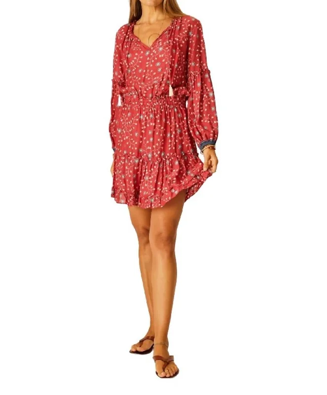 Hot Deal Maggie Dress In Pinwheel Barn Red