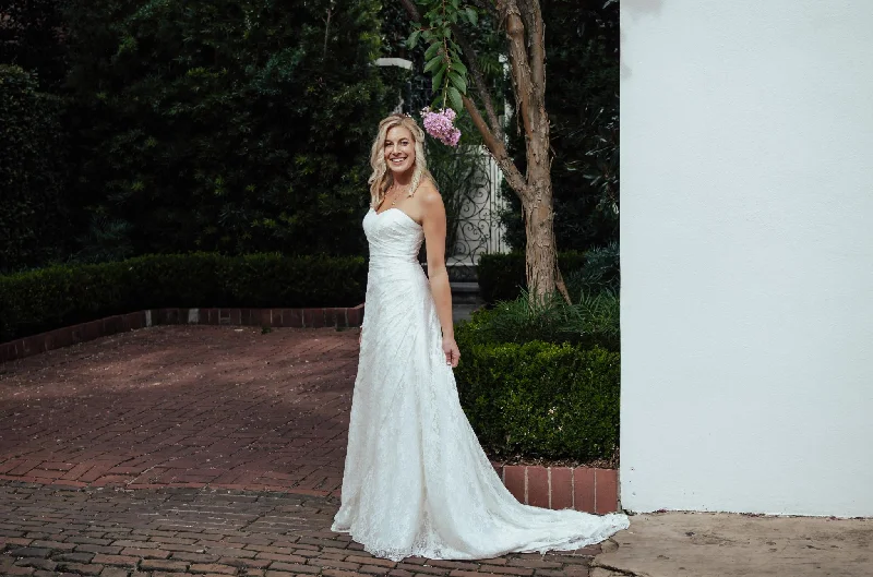 Massive Deals David's Bridal