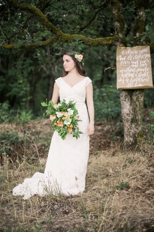 YEAR-End Sale David's Bridal