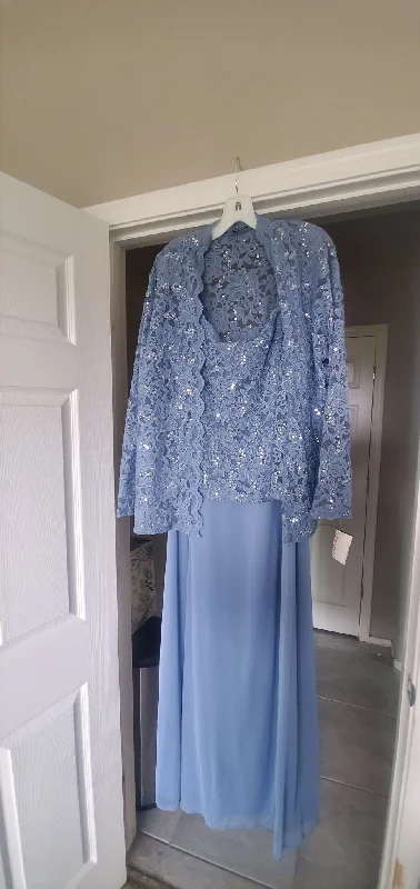 Seasonal Sale David's Bridal