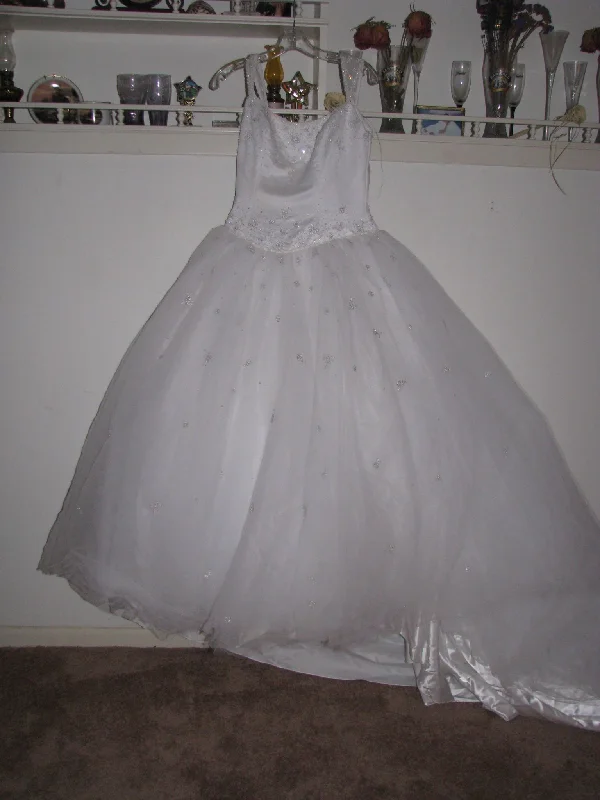 Year-End Sale Mori Lee 3902