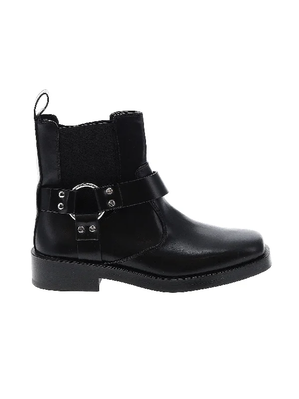 Savings Spectacular Ankle Boots
