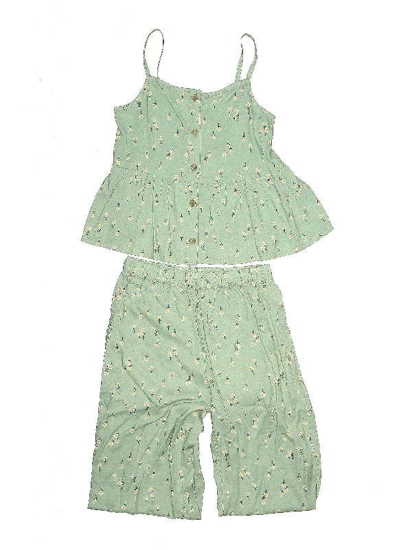 Stock Clearance Sleeveless Top