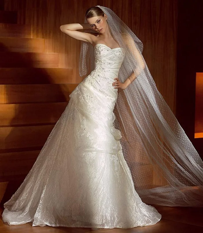 Steals and Deals Pronovias San Patrick Basora